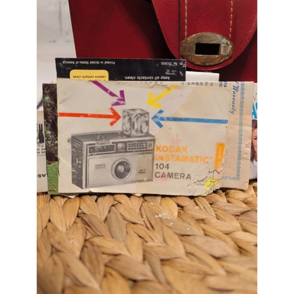 Vintage Kodak Instamatic Camera 104 With Bag And Accessories Not Tested - Picture 10 of 16